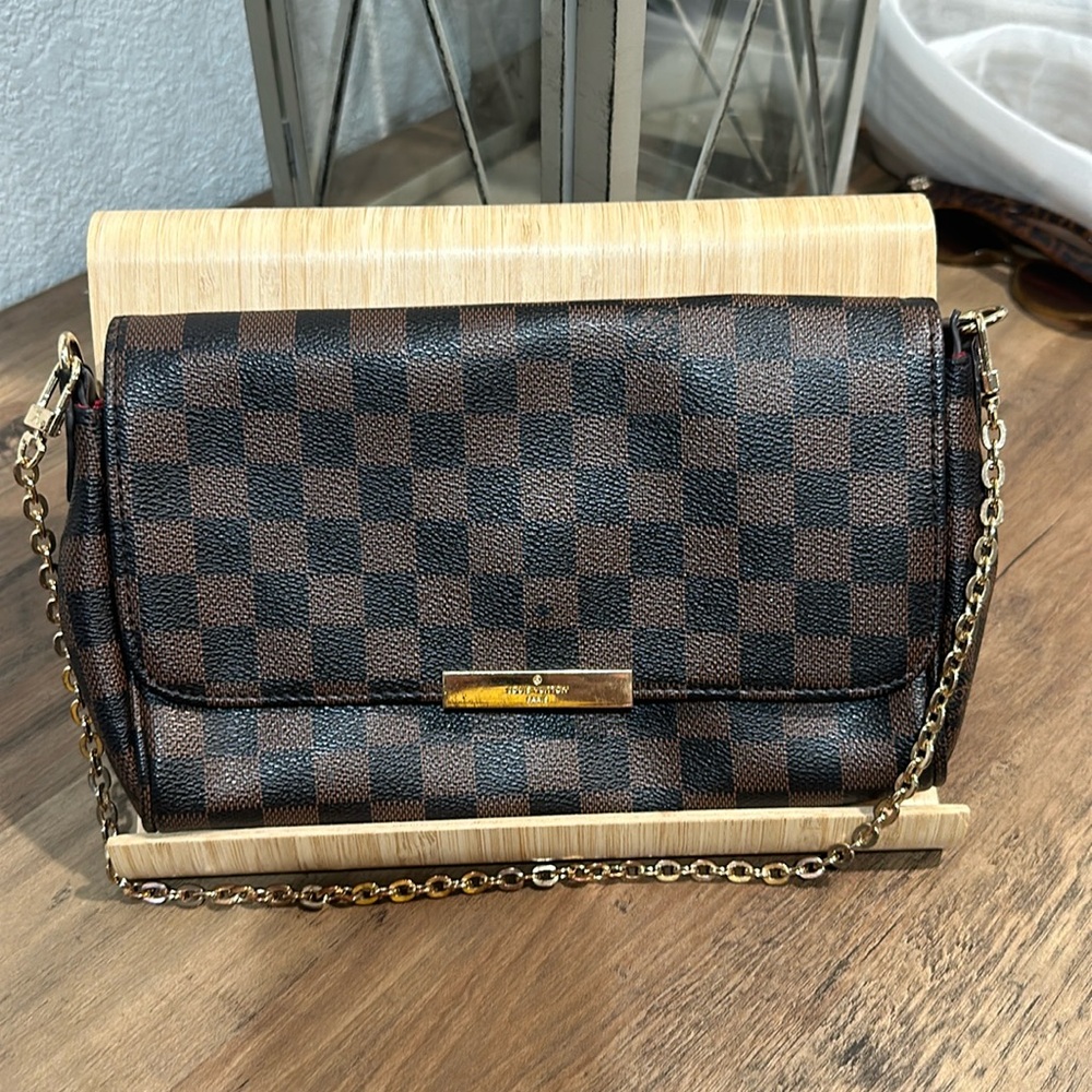 Shoulder purse
